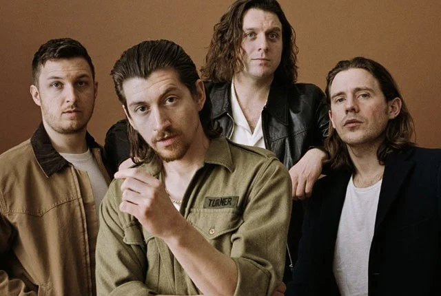 Arctic Monkeys regresa tras cuatro años con “Opening Night” y marca una nueva etapa sonora